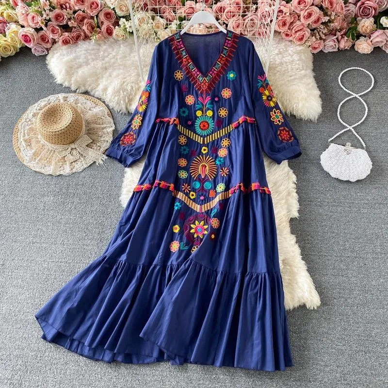Boho Chic Floral Embroidery Dress