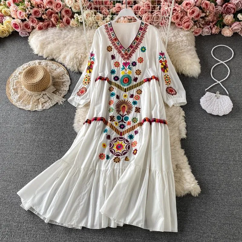 Boho Chic Floral Embroidery Dress