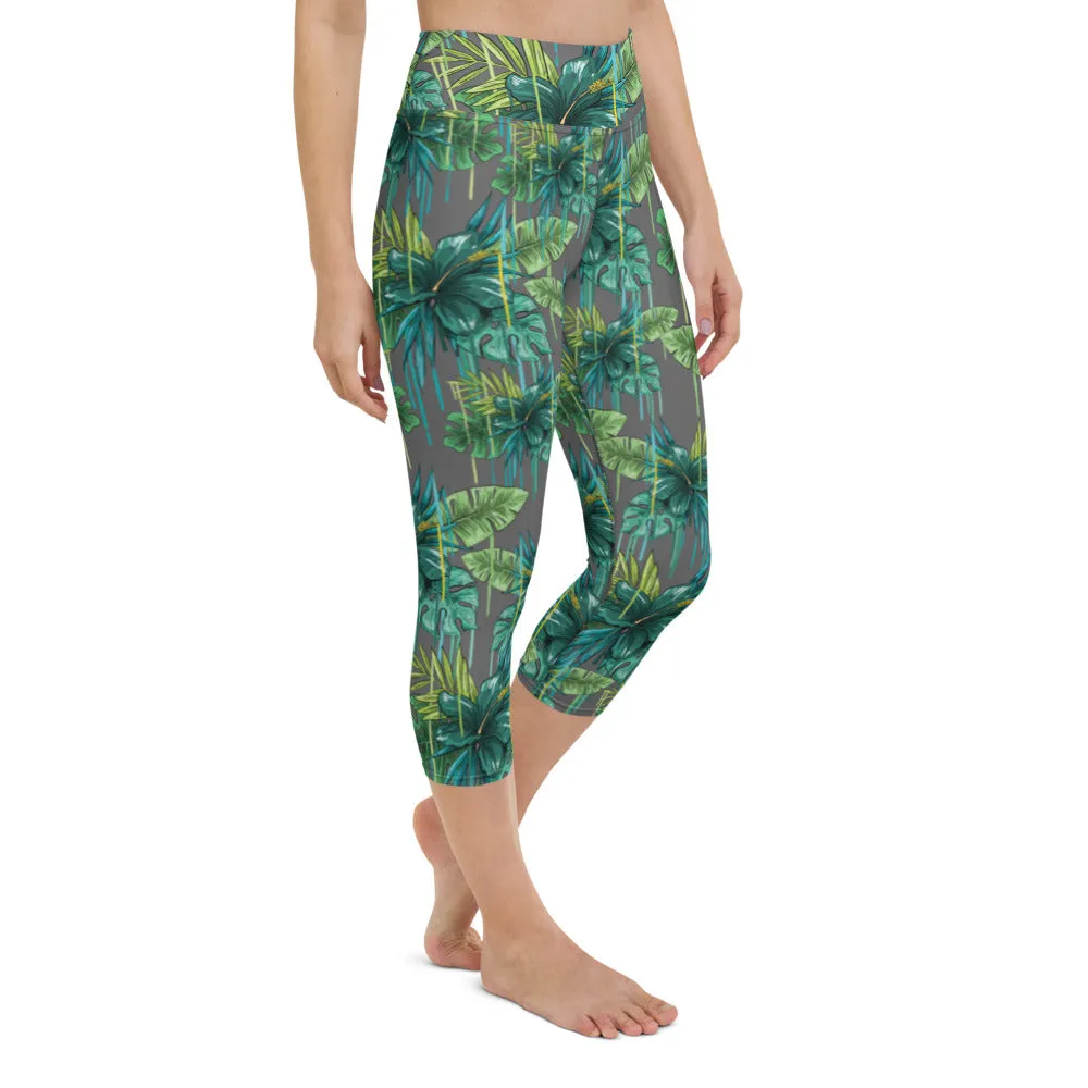 Grey Tropical Yoga Capri Leggings, Hawaiian Style Tropical Print Yoga Capri Leggings-Made in USA/EU/MX