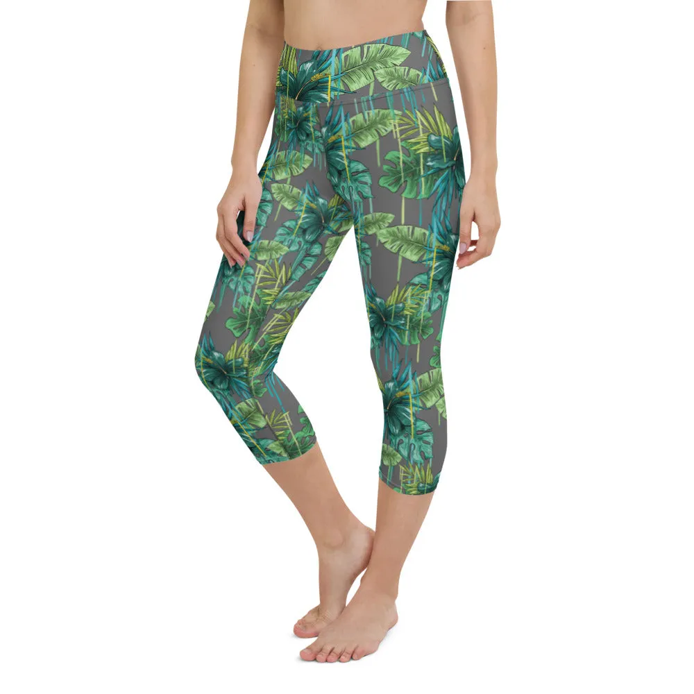 Grey Tropical Yoga Capri Leggings, Hawaiian Style Tropical Print Yoga Capri Leggings-Made in USA/EU/MX