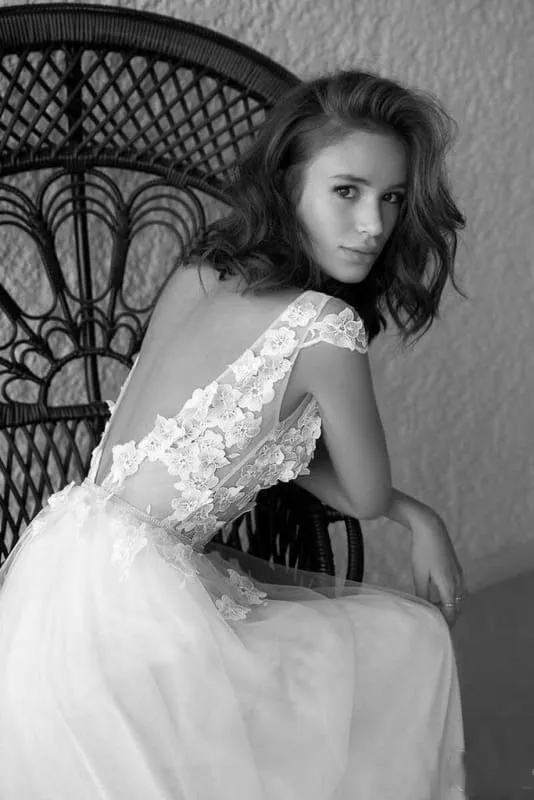 Ivory Cap Sleeve V Neck Beach Boho Appliques Wedding Dress