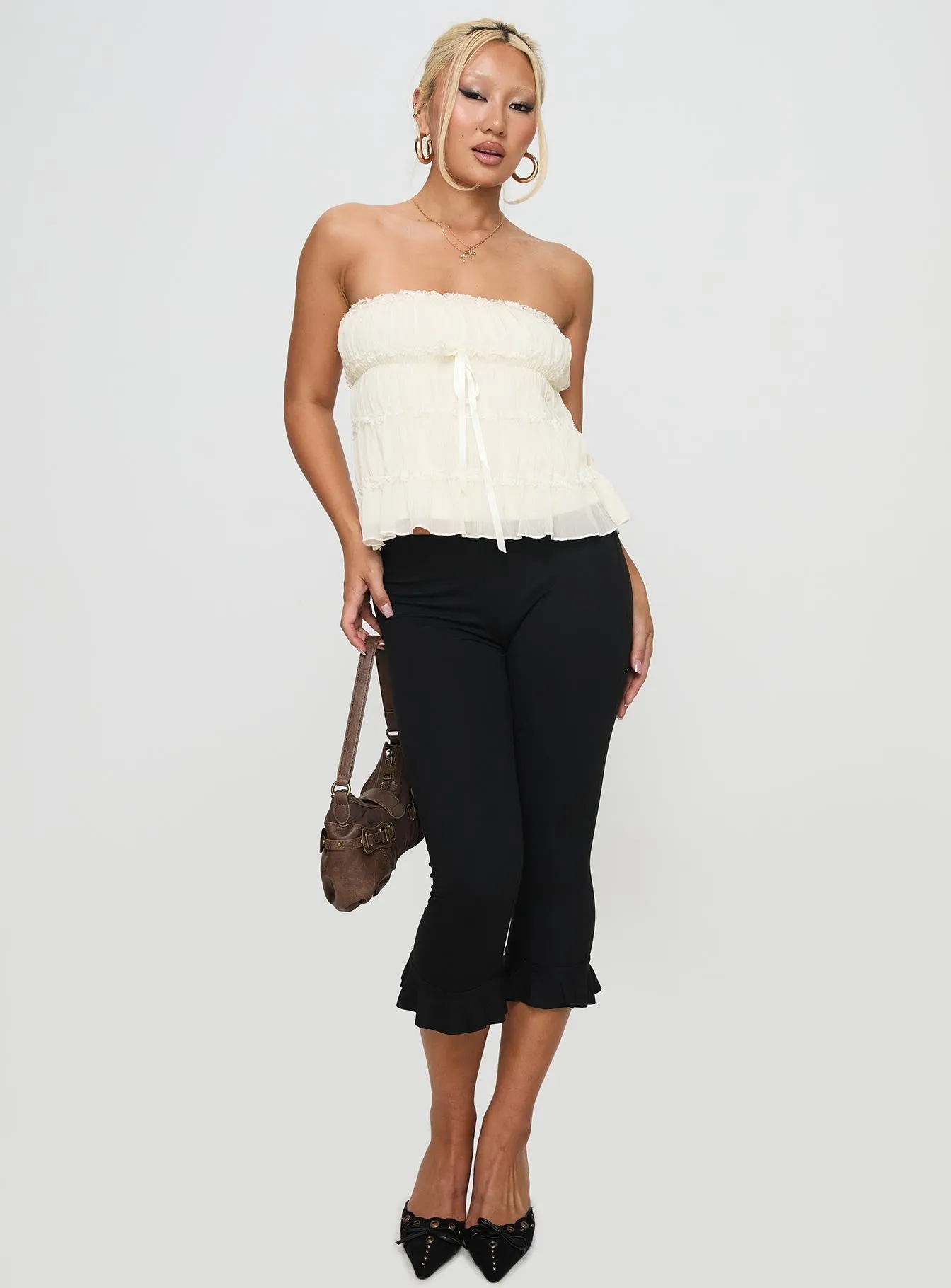 Witchcraft Capri Pants Black
